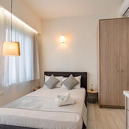 White & Gray Apartment Rethymno  Exterior photo